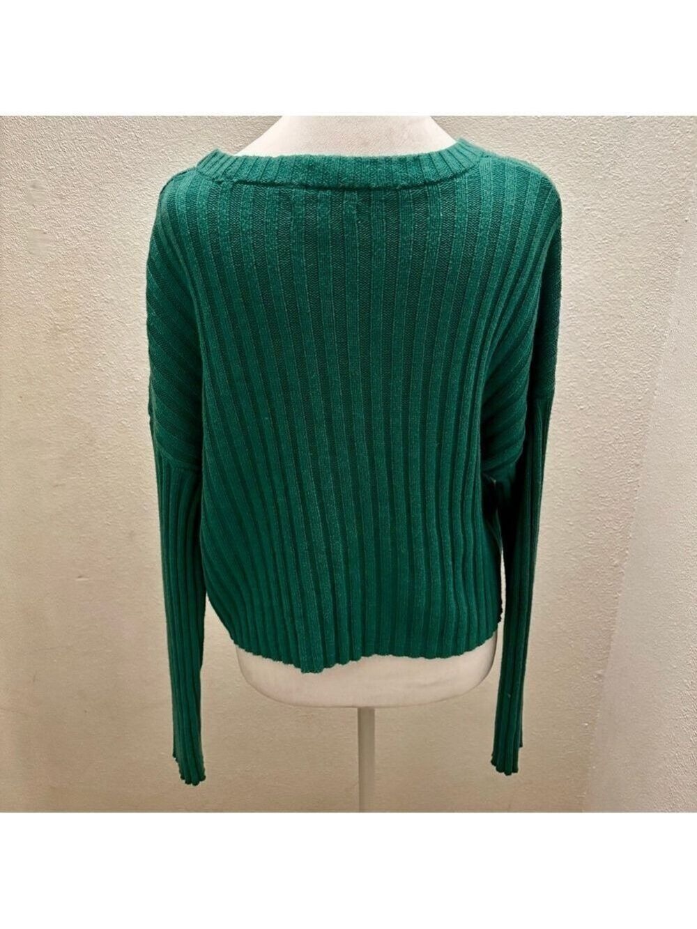 American Eagle Green Boxy Ribbed Button Up Cropped Cardigan Sweater M - Picture 8 of 10